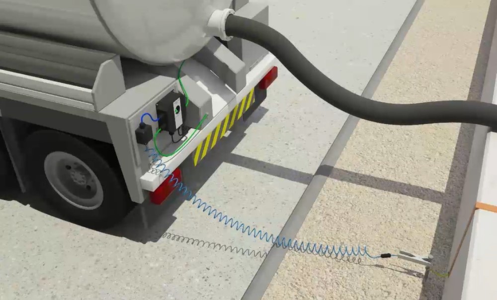 Earthing for vacuum trucks