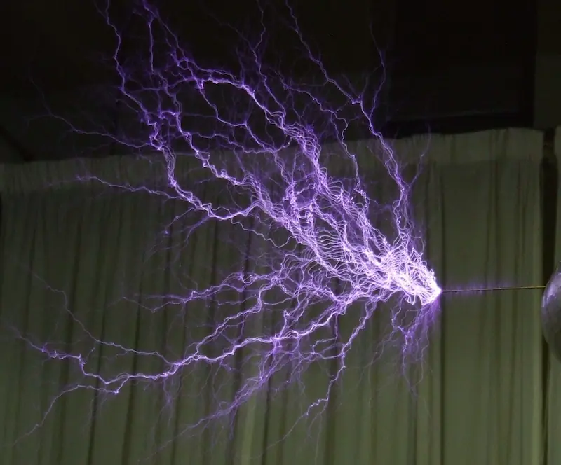 Brush discharge from a Tesla coil